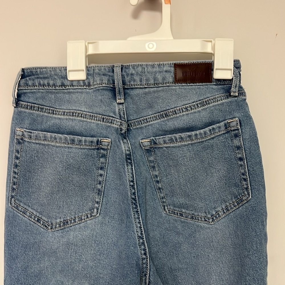 Hollister jeans.  W 26 L 25. Great condition. - Picture 5 of 7